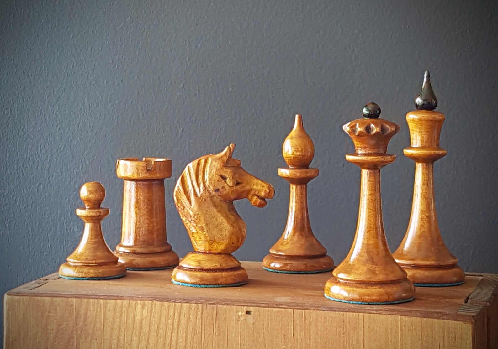 Classic Games Wood Chess Set Board & 32 Game Pieces