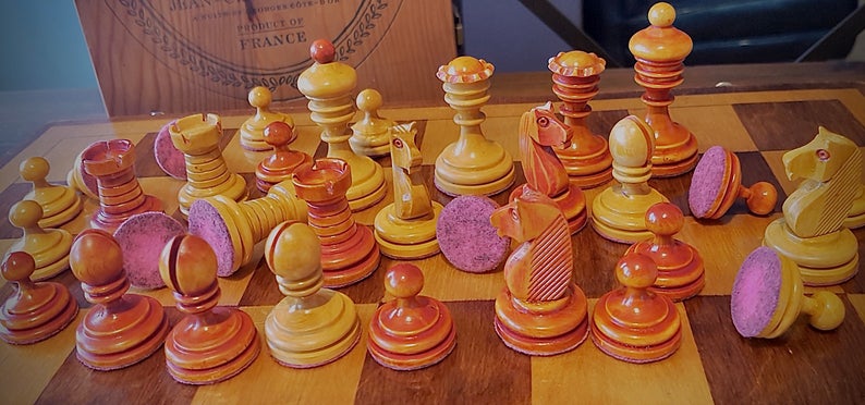 The Circa 1930 German Knubbel Vintage Luxury Chess Pieces - 3.5