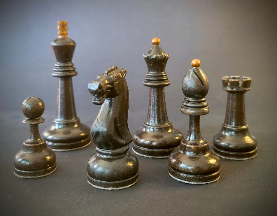 The Chess Schach - Home  Artistically Restored Vintage Chess Sets