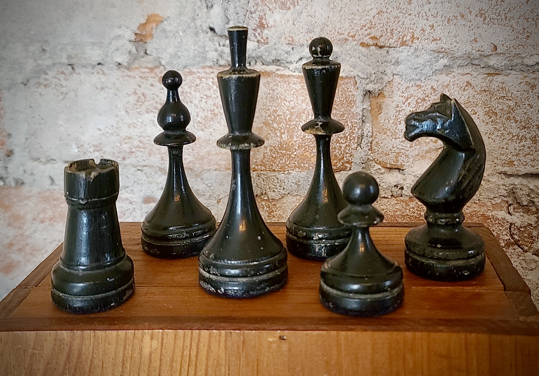 4 Burnt Grandmaster Chess Pieces